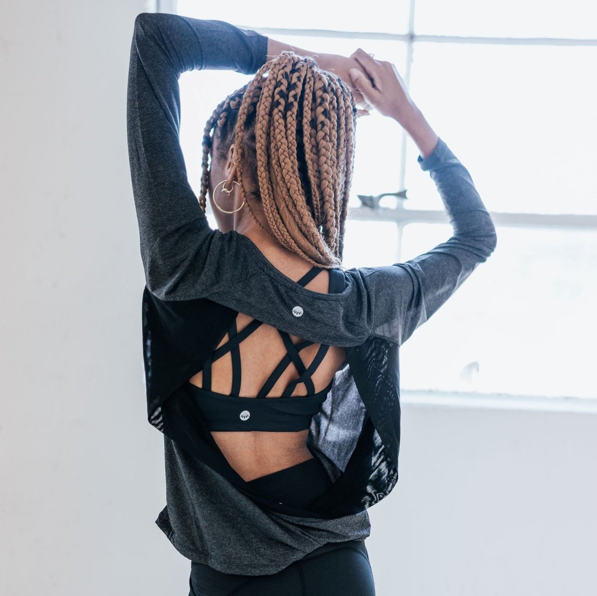 Barre Long Sleeve 2 - Black - Senita Athletics