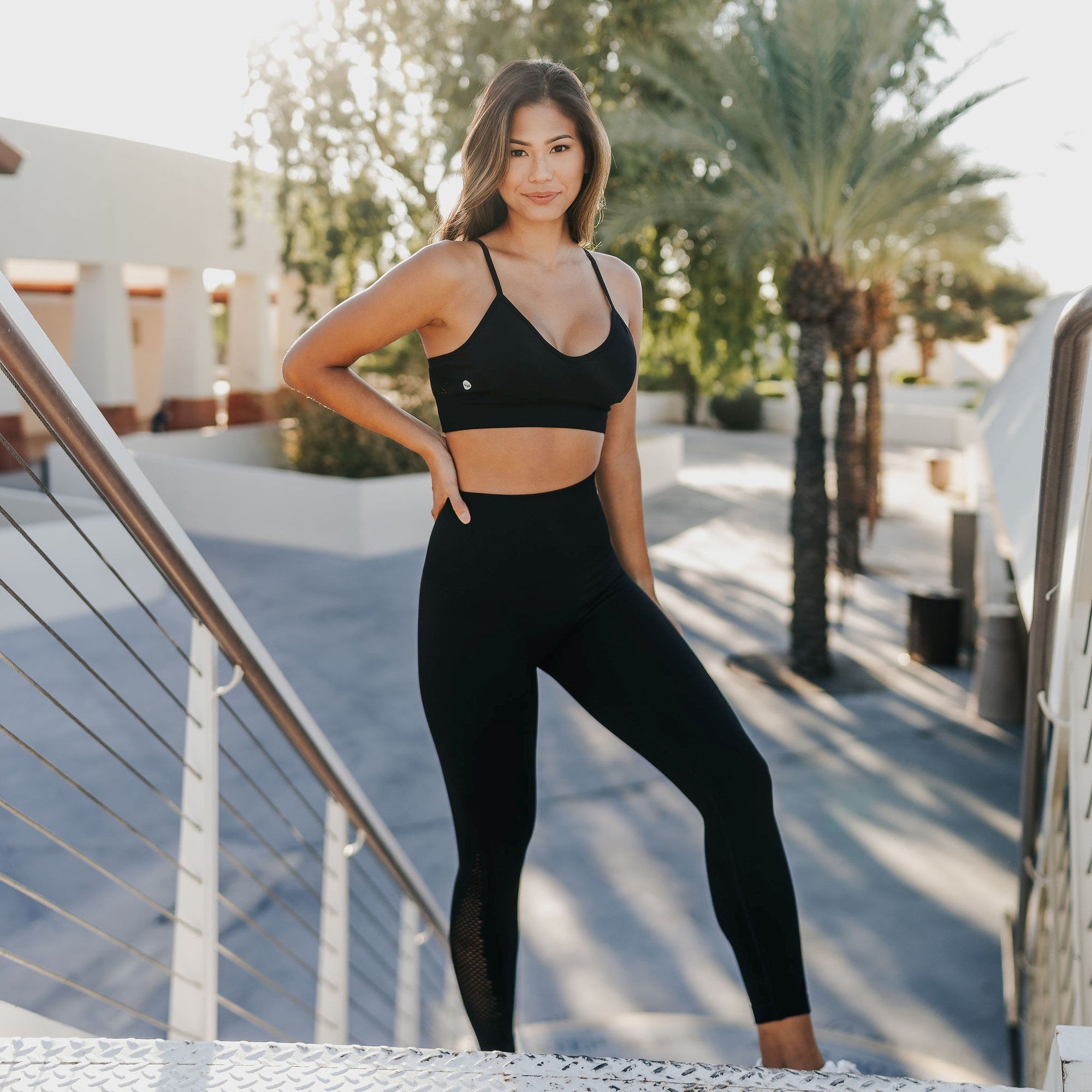 Beyond Seamless Sports Bra - Black - Senita Athletics