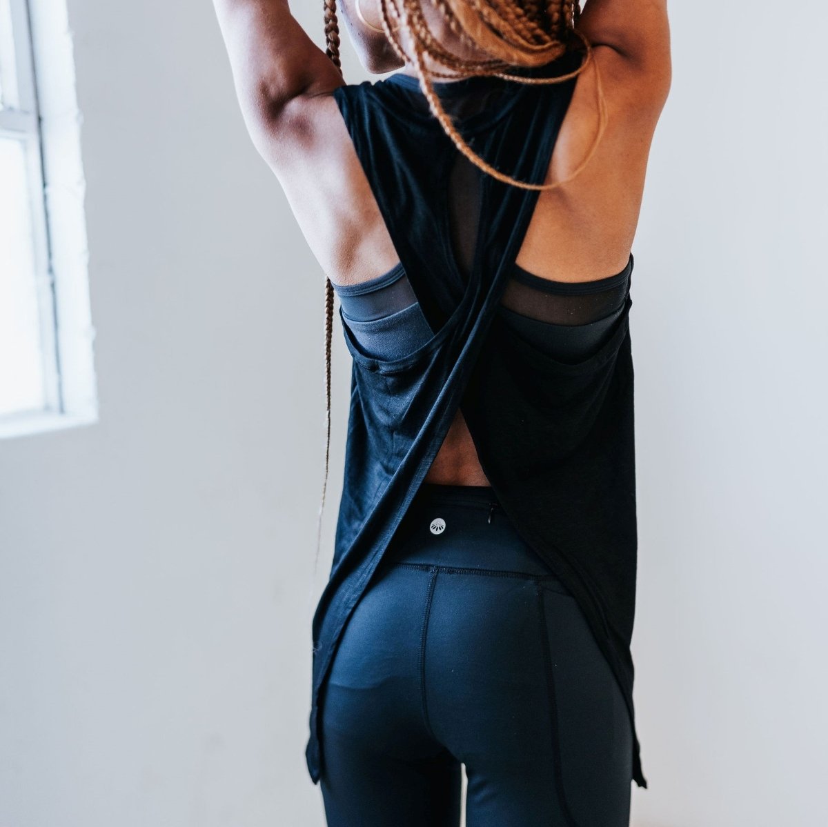 Cross Back Tank - Black - Senita Athletics