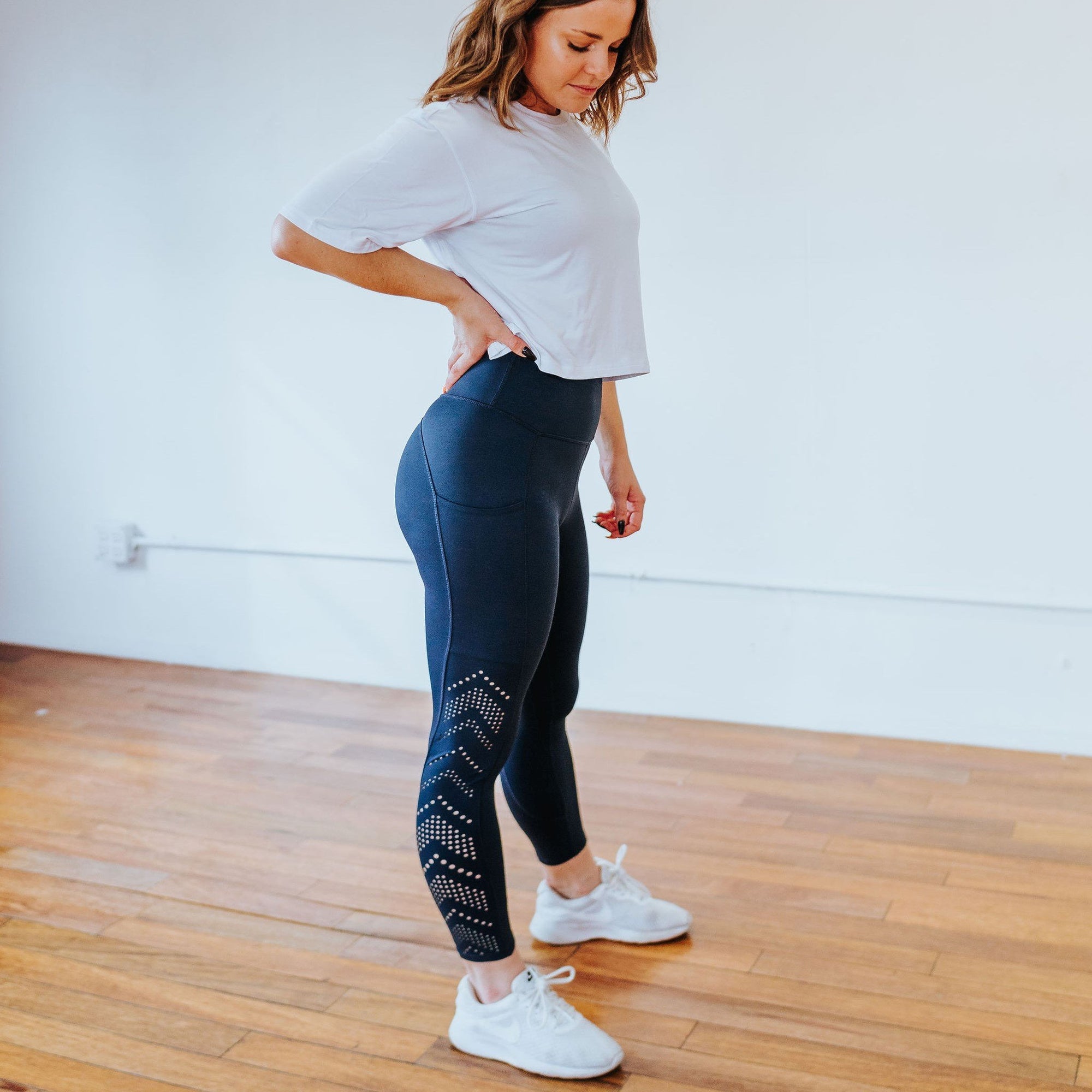 Denali Laser Cut Capris - Navy - Senita Athletics