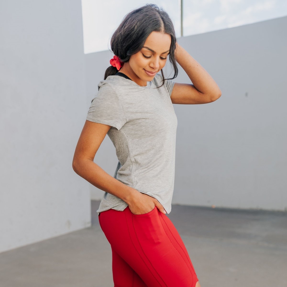 It's A Breeze Tee -Heathered Gray - Senita Athletics