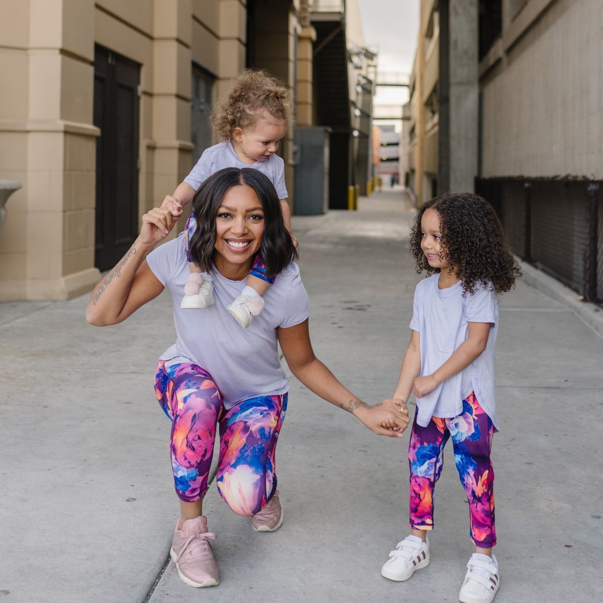 It's A Breeze Tee - Lavender - Senita Athletics