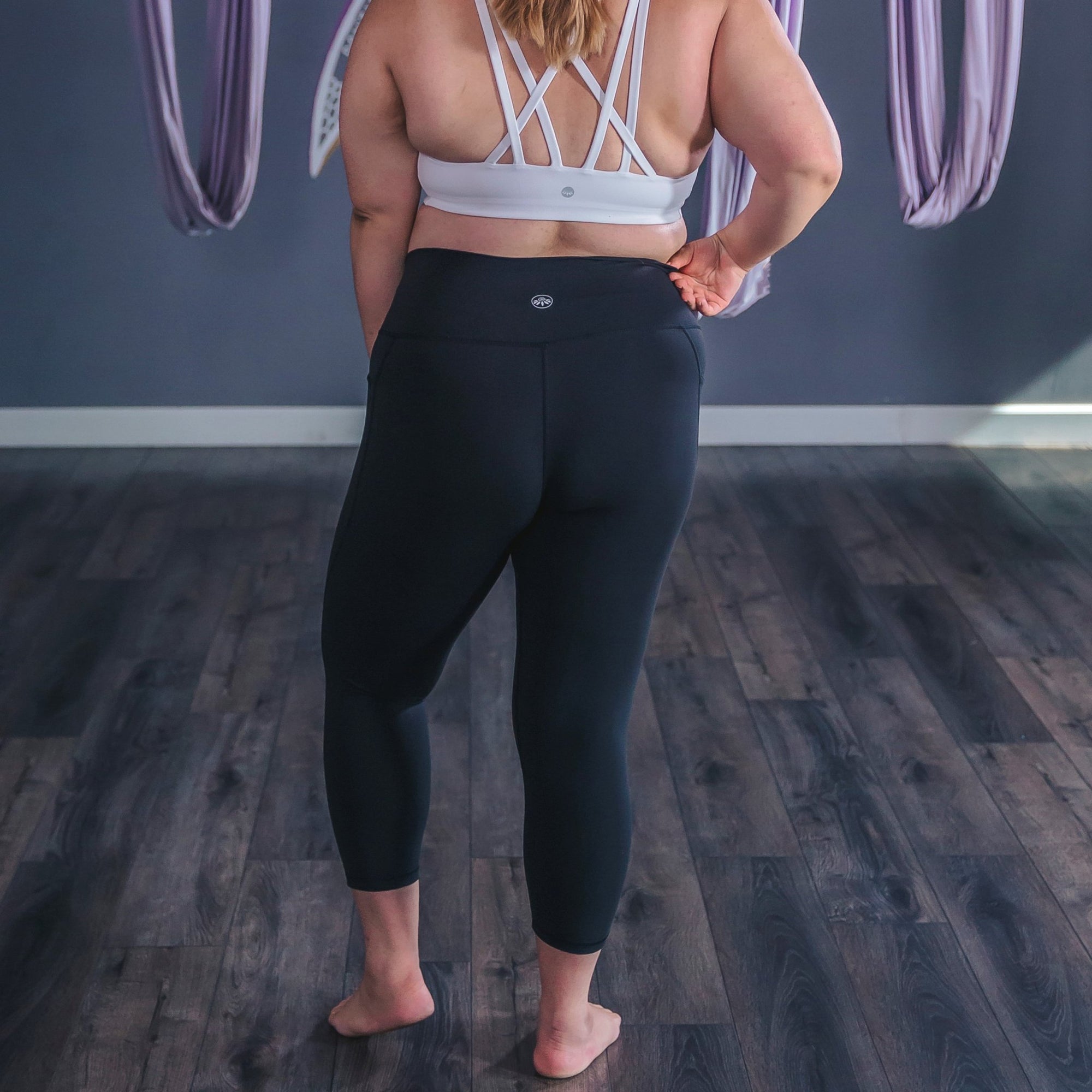 Shakti 7/8 Capris - Black - Senita Athletics