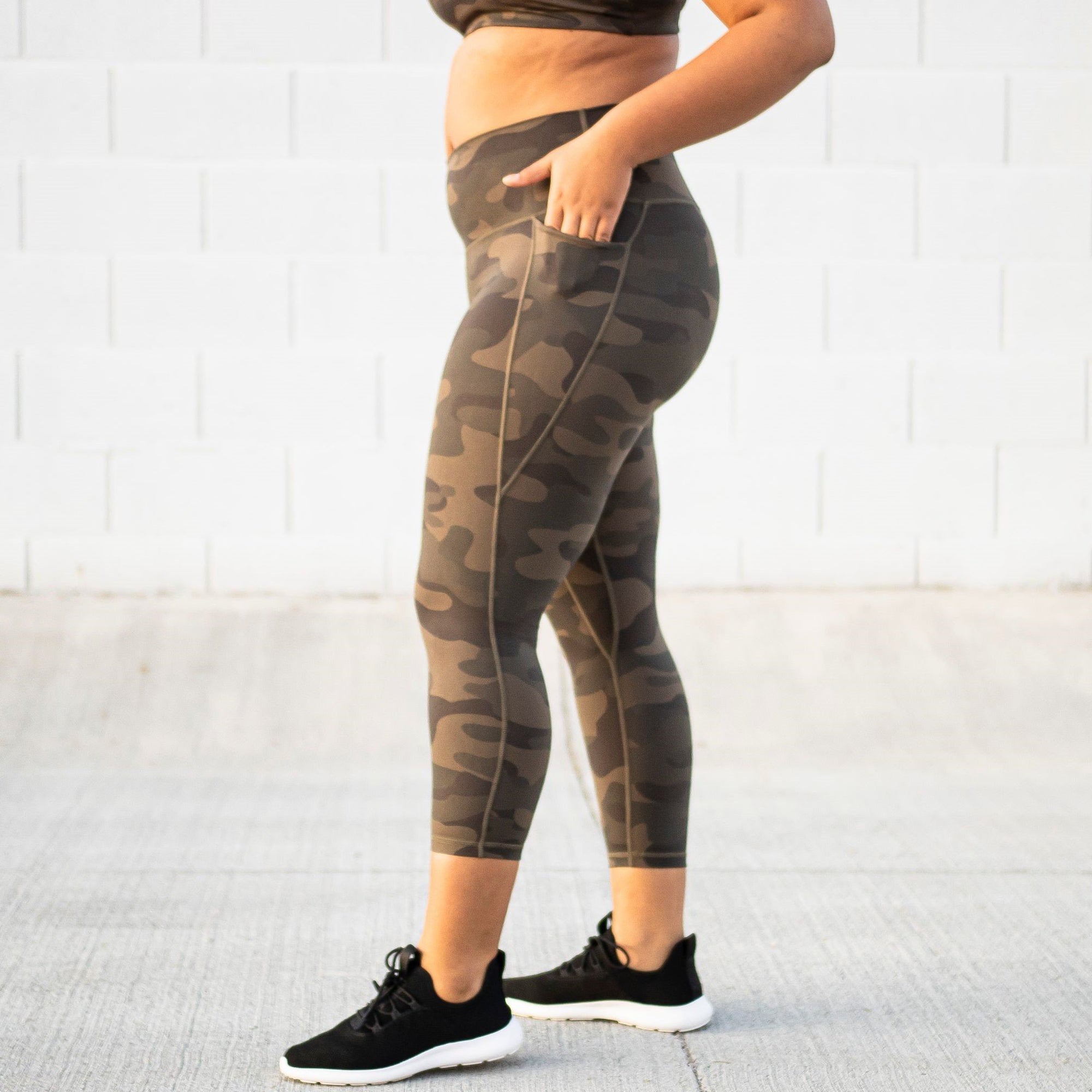 Shakti 7/8 Capris - Camo - Senita Athletics