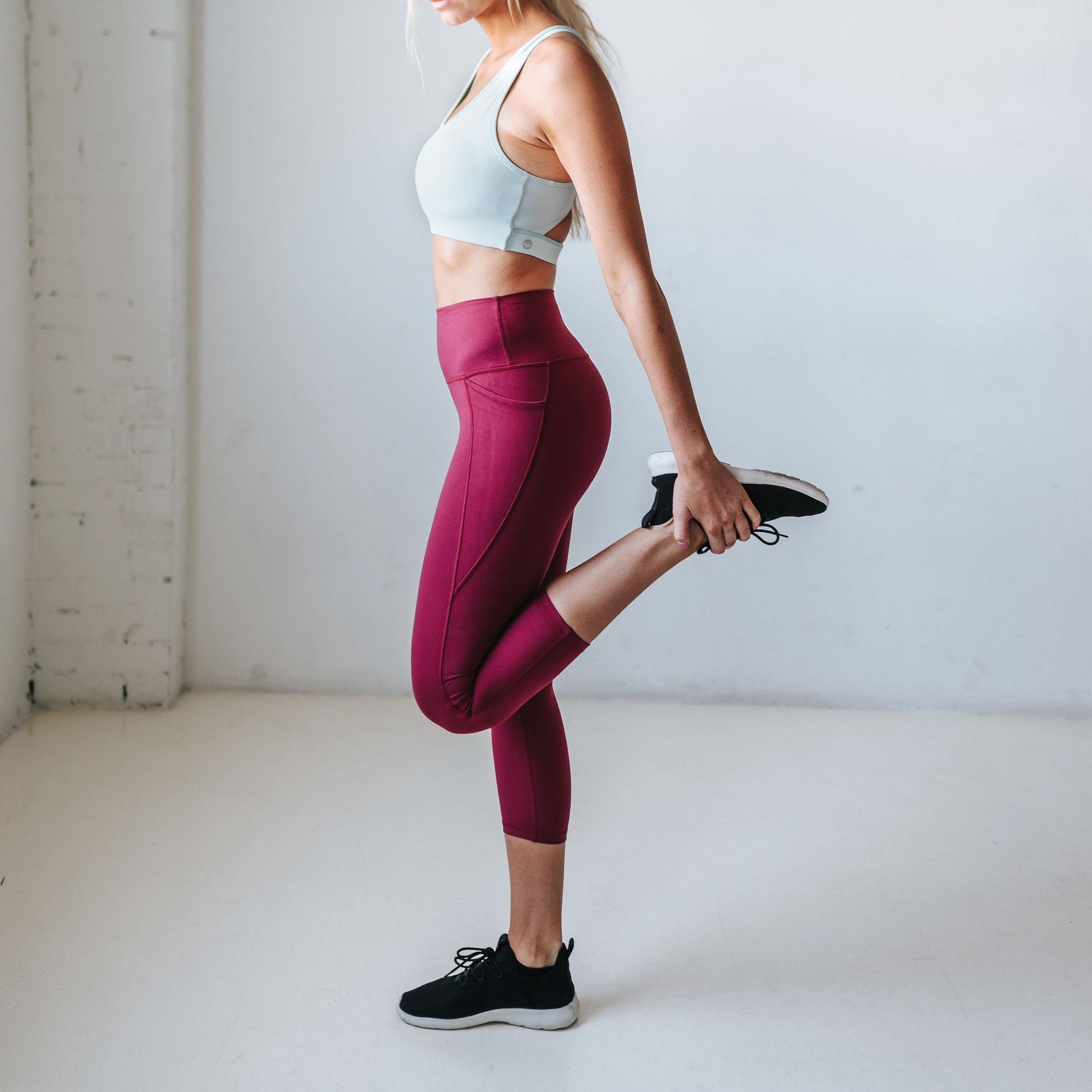 Shakti 7/8 Capris - Merlot - Senita Athletics